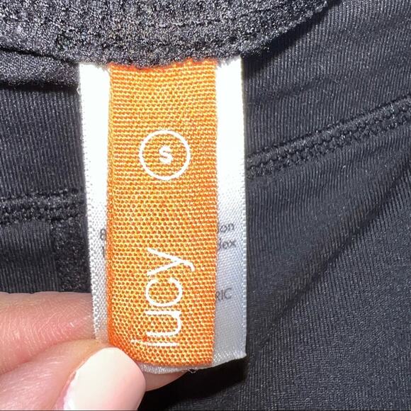 Lucy Activewear Black with pink trim cropped leggings size small S - Picture 2 of 4